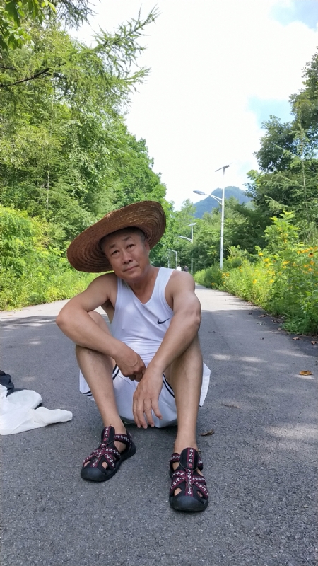 真诚寻伴的第一张照片--丹东闪婚服务中心