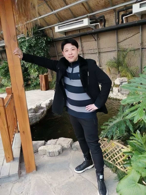 语堂的第一张照片--丹东闪婚服务中心